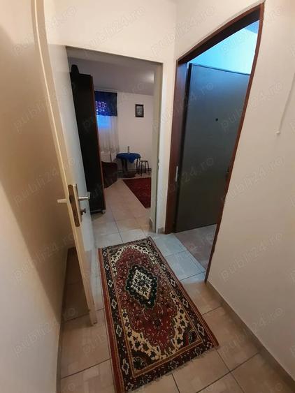 Garsonieră decomandată în Central