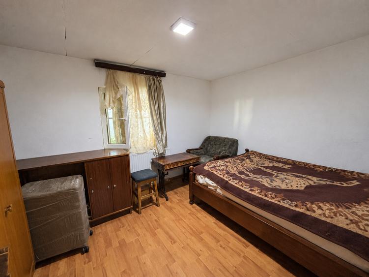 Casă cu 3 camere cu Canalizare în Valu lui Traian