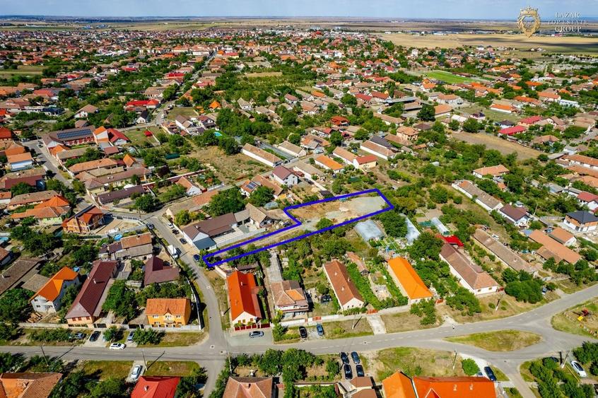 Teren Construcții intravilan de 2000 mp, în Vladimirescu