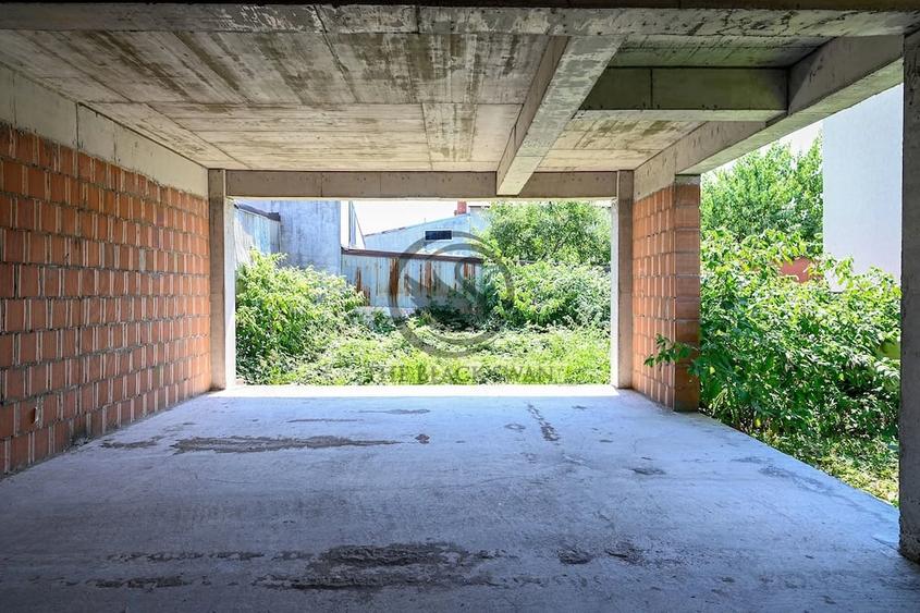 Casă cu Teren 384 Mp în Central