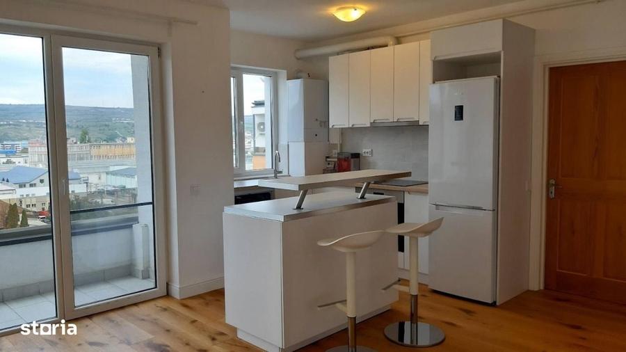 Apartament cu 3 camere în Mărăști