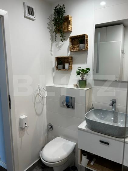 Apartament cu 2 camere semidecomandat, mobilat în Iris