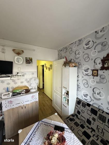 Apartament cu 2 camere decomandat în Micro 6