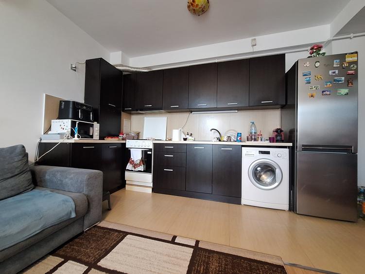 Apartament cu 2 camere decomandat, mobilat în Fratelia