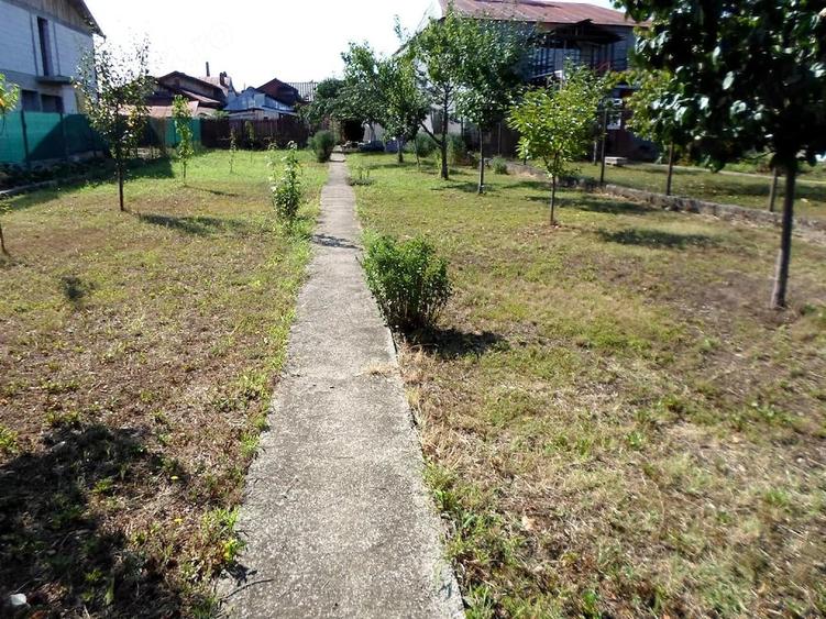 Casă cu 3 camere cu Teren 966 Mp în Strejnicu