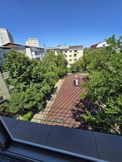 Apartament cu 2 camere decomandat în Mircea cel Bătrân