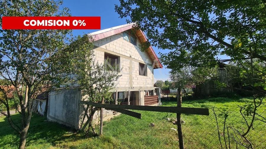 Casă individuală cu 3 camere cu Canalizare în Marpod