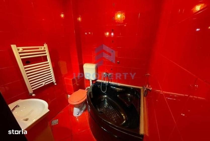 Apartament cu 2 camere semidecomandat în 1 Mai