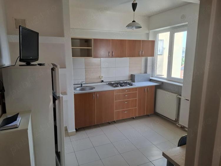 Apartament cu 2 camere decomandat, mobilat în Ultracentral
