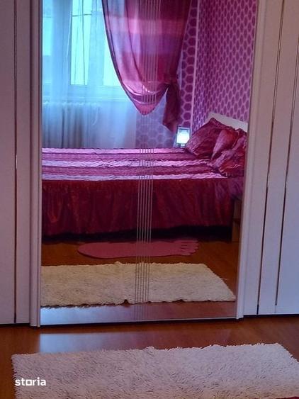 Apartament cu 3 camere în Aradului