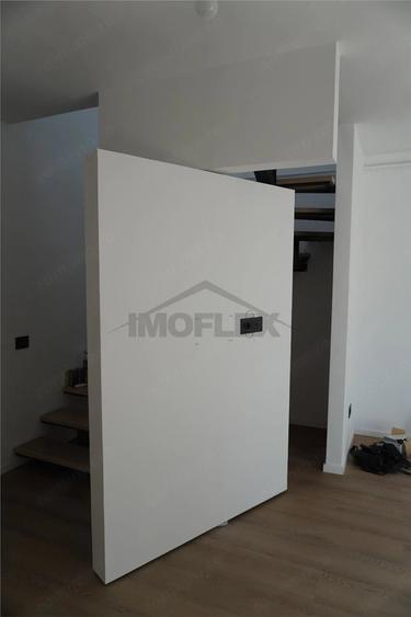 Apartament cu 4 camere în Giroc