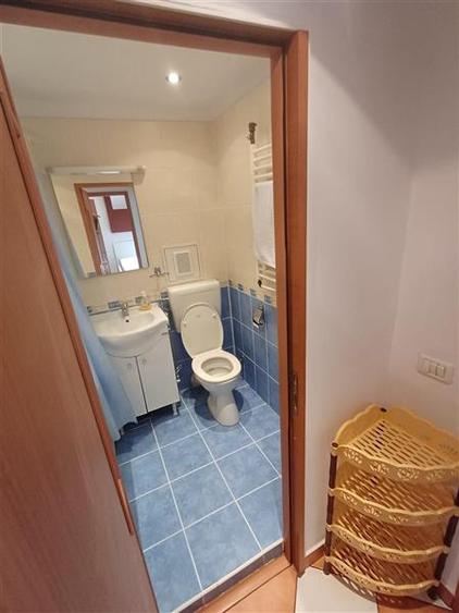 Apartament cu 3 camere decomandat, mobilat în Berceni