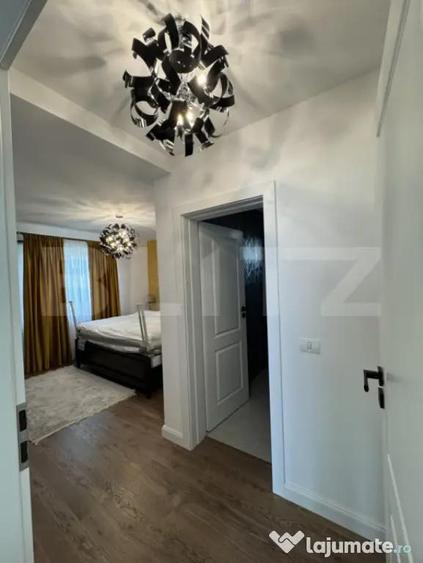 Casă cu 5 camere cu Teren 600 Mp în Pielești