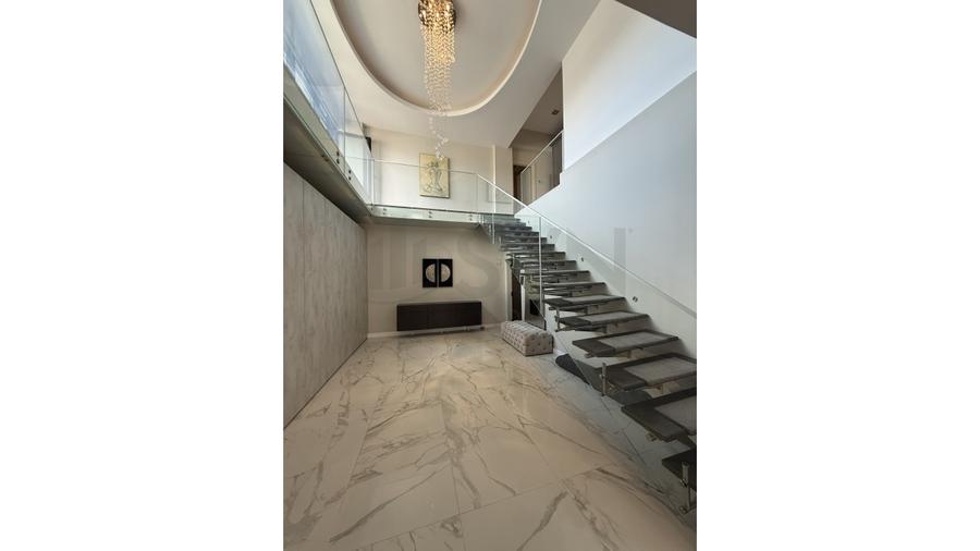 Apartament cu 5 camere decomandat, mobilat în Herăstrău