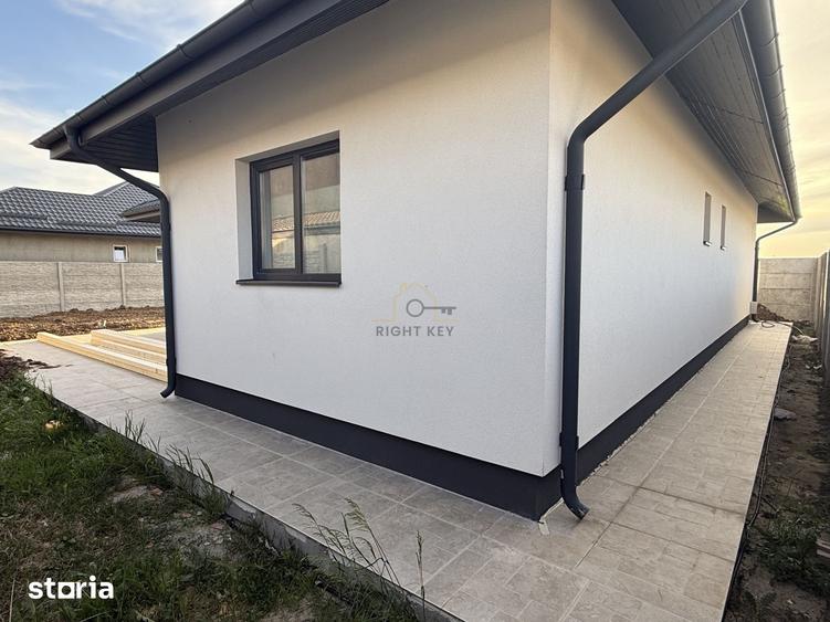 Casă cu 4 camere cu Teren 421 Mp în Dragomirești-Vale