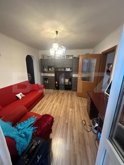 Apartament cu 3 camere semidecomandat, mobilat în Mănăștur