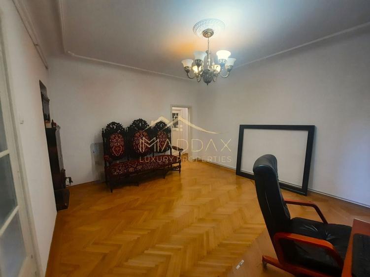 Apartament cu 5 camere decomandat, mobilat în Dorobanți