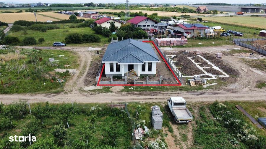 Casă cu 4 camere cu Teren 714 Mp în Burdea