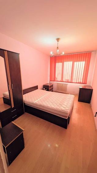 Apartament cu 2 camere decomandat în Titan