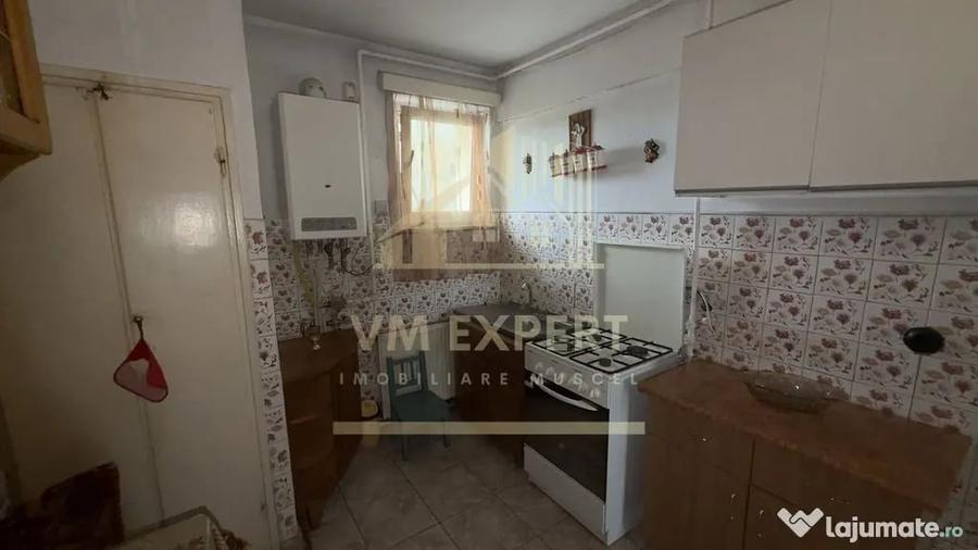 Apartament cu 2 camere decomandat în Sud