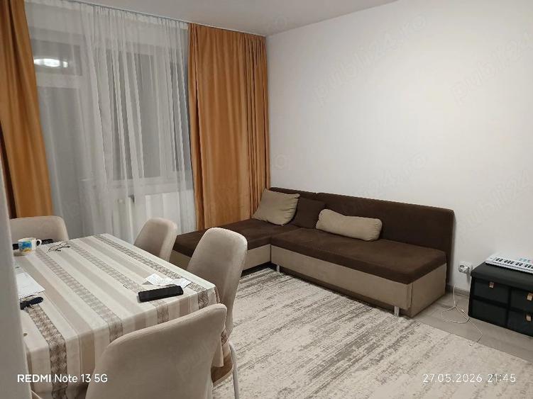 Apartament cu 3 camere semidecomandat în Central