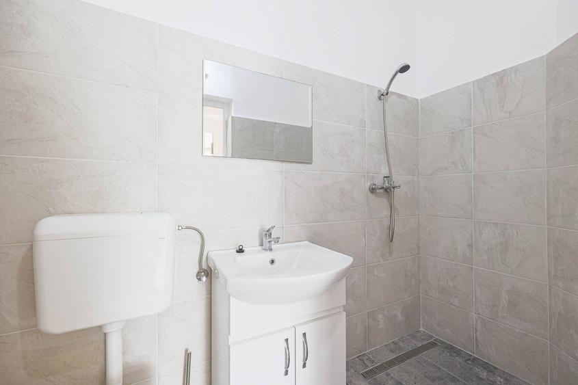 Spațiu comercial, de 42 mp, în Central
