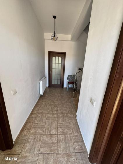 Casă cu 4 camere cu Teren 270 Mp în Central