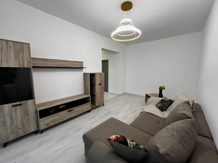 Apartament cu 2 camere decomandat în Militari