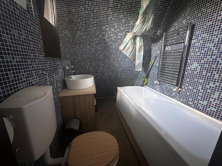 Apartament cu 2 camere decomandat în Berceni