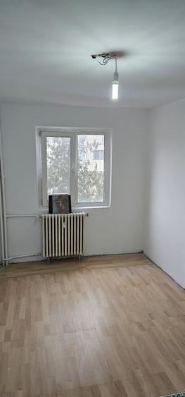 Apartament cu 2 camere nedecomandat în Exterior Vest