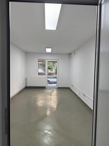 Spațiu comercial, de 70 mp, în Central