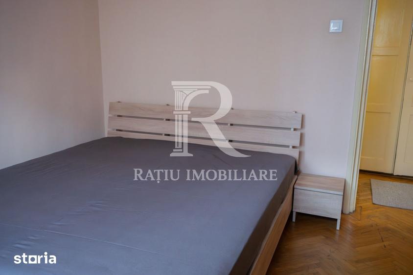 Apartament cu 3 camere decomandat în Central
