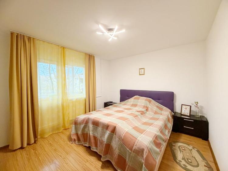 Apartament cu 4 camere decomandat, mobilat în Steaua
