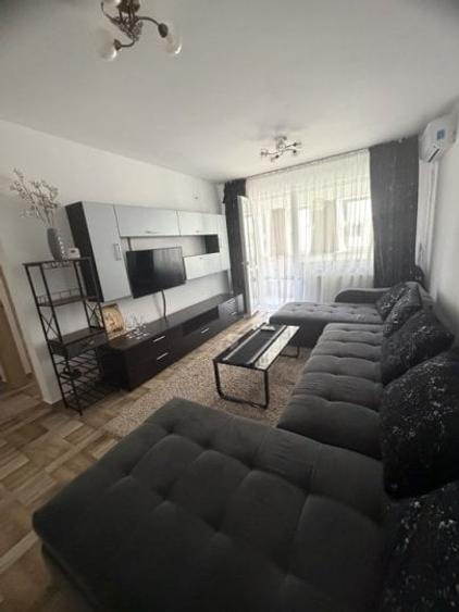 Apartament cu 2 camere decomandat, mobilat în Berceni