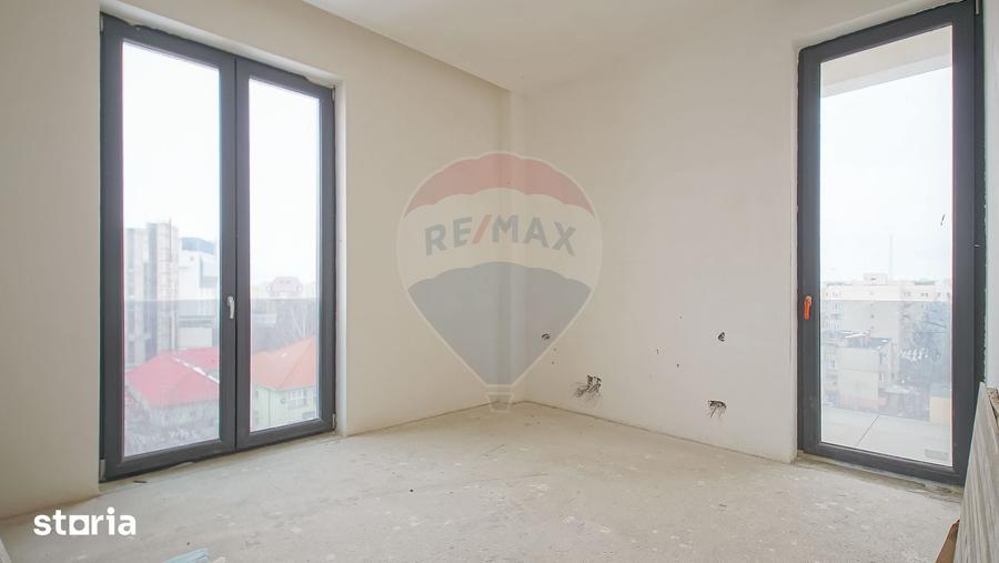 Apartament cu 3 camere în 15 Noiembrie