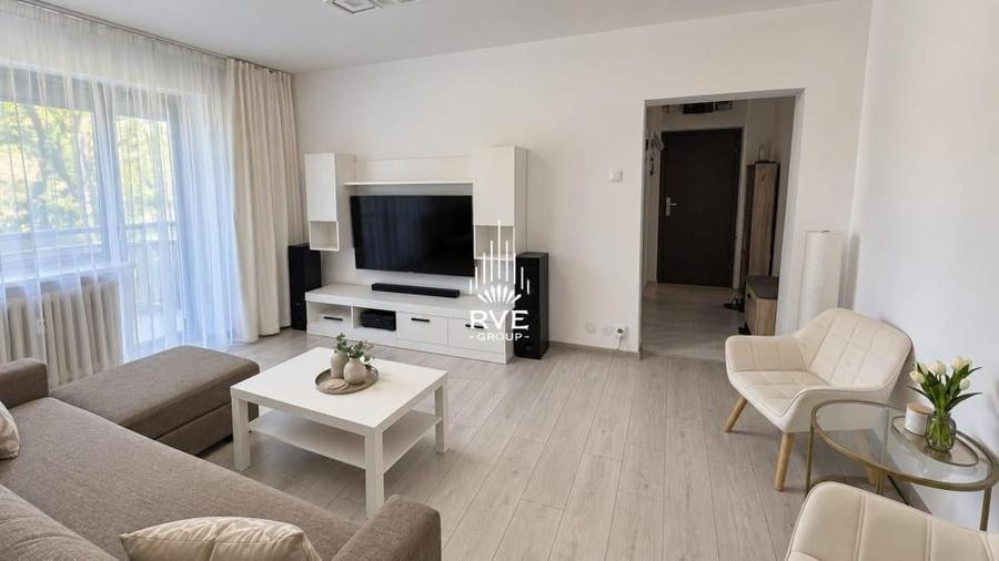 Apartament cu 4 camere în Gorjului