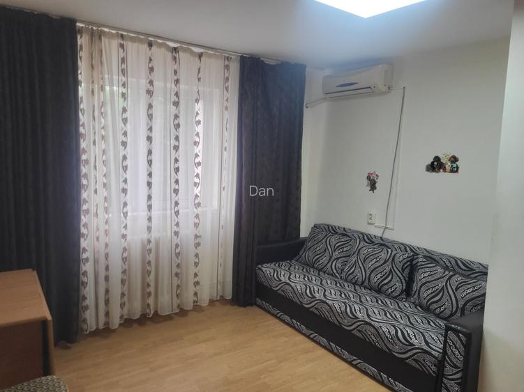 Vand apartament 2 camere!
