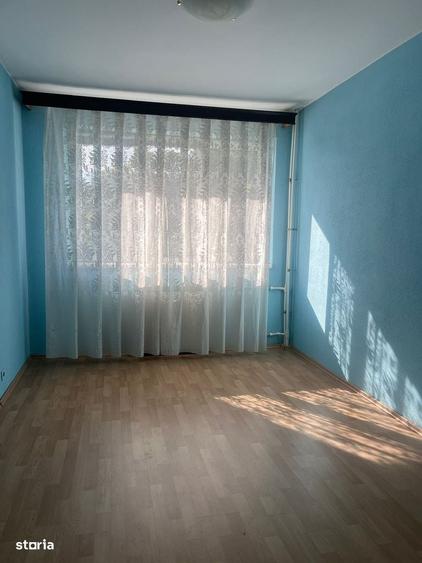 Apartament cu 3 camere semidecomandat în Militari — fotografia 3