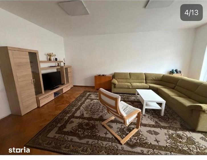 Apartament cu 3 camere în Drumul Poienii