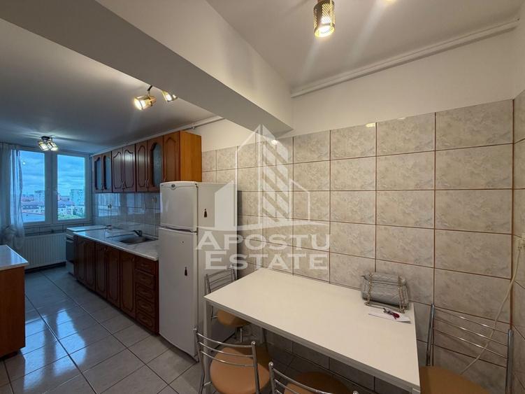Apartament cu 3 camere decomandat în Dacia