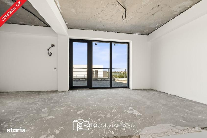 Casă cu 4 camere în Palazu Mare