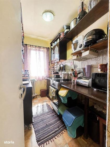 Apartament cu 3 camere semidecomandat în Rogerius