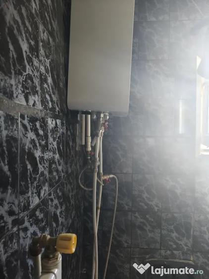 Apartament cu 3 camere decomandat în Micro 17
