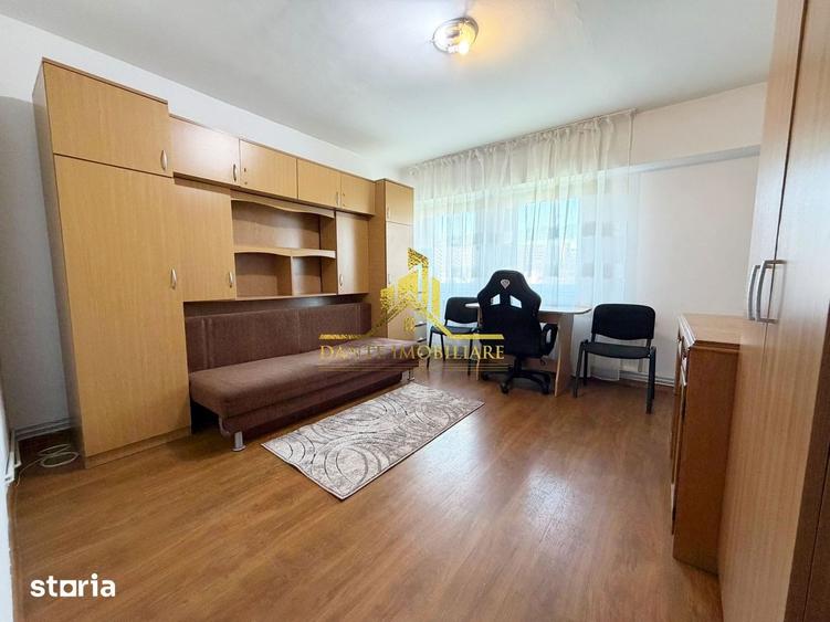 Garsonieră decomandată, mobilată în Mărăști