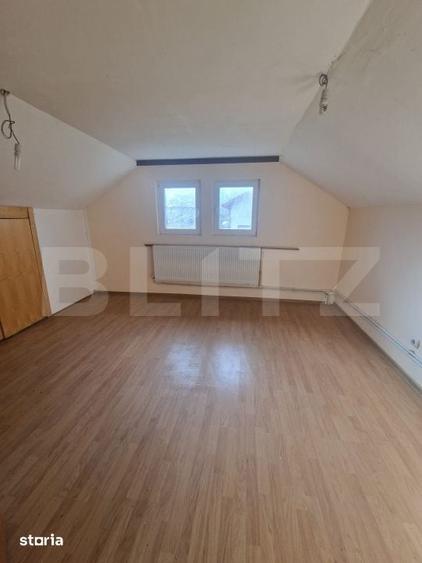 Casă cu 4 camere cu Teren 1000 Mp în Șcheia