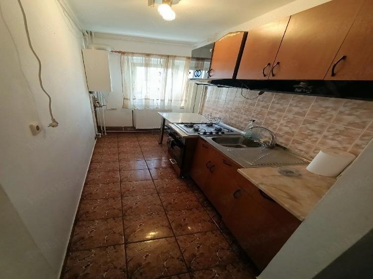 Garsonieră decomandată, mobilată în Șagului