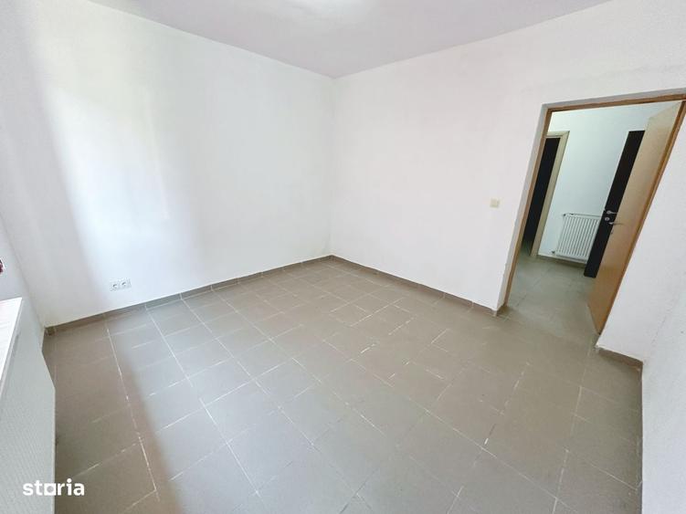 Spațiu comercial, de 300 mp, în Central