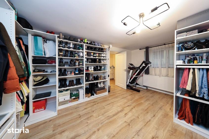 Apartament cu 3 camere decomandat în Centrul Istoric