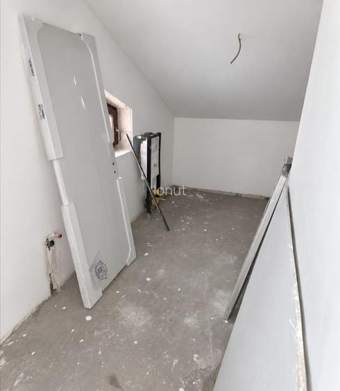 Balotesti,Casa tip duplex 5 camere +500 mp curte