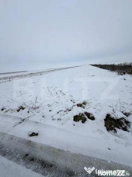 Teren de vanzare, 9000 mp, cartier Izvor - Tarlungeni - 105. - 2